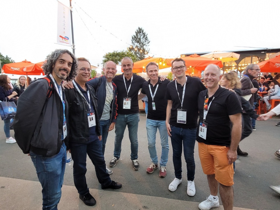 Équipe Motorsport Corner avec leurs amis lors des 24 Heures du Mans